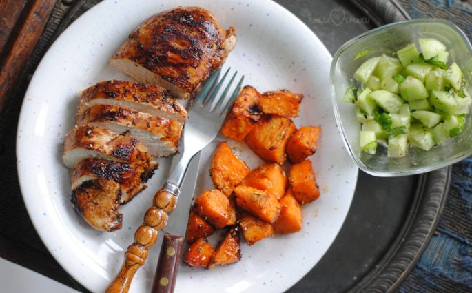 Pieczona pierś kurczaka w sosie balsamicznym z batatami