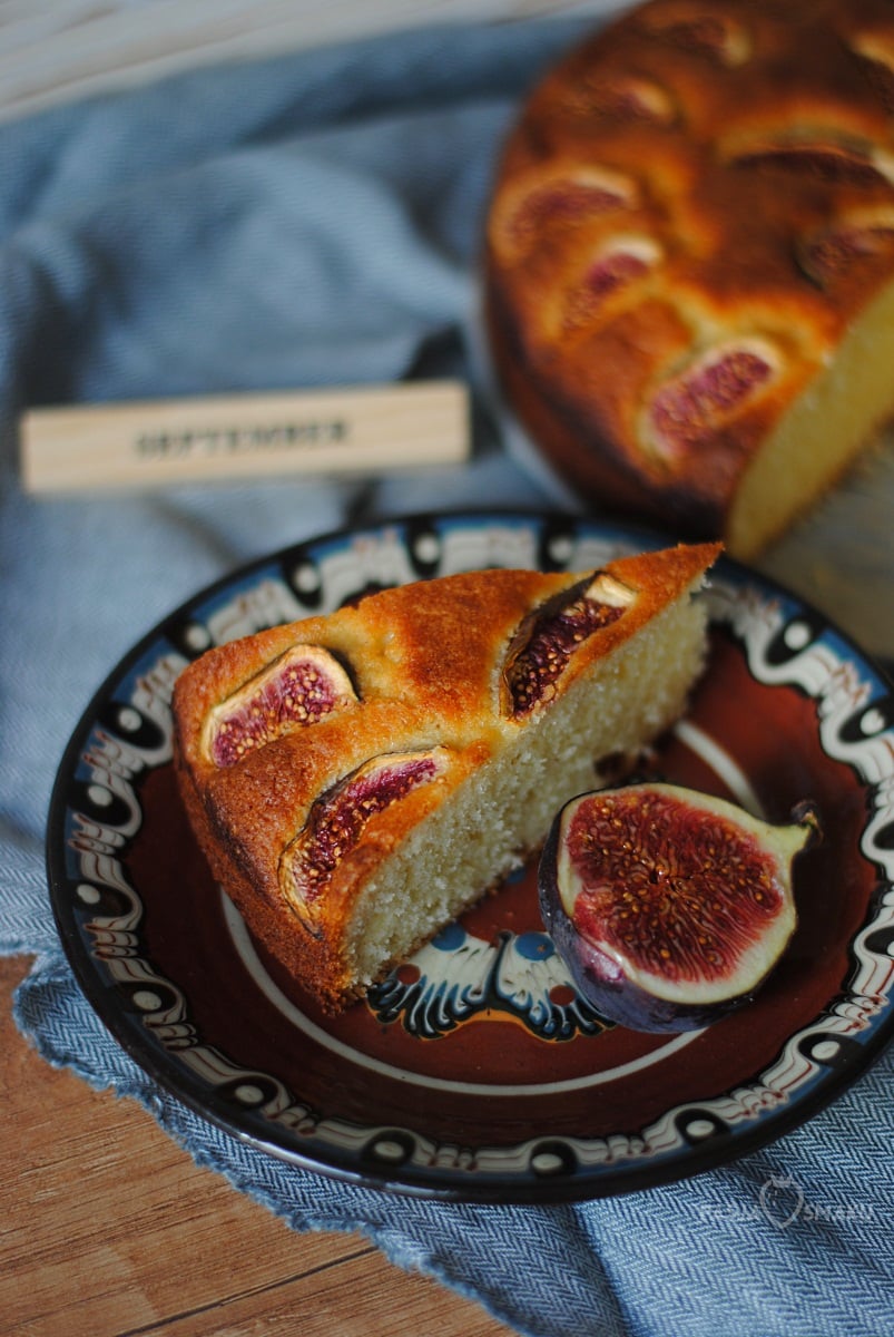 Jogurtowe ciasto z figami