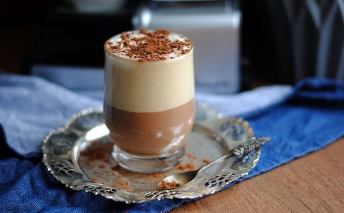 Warstwowy deser kawowy