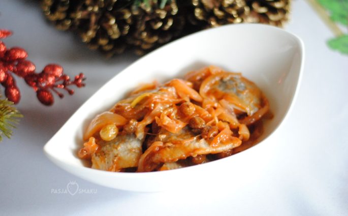 Śledzie z rodzynkami