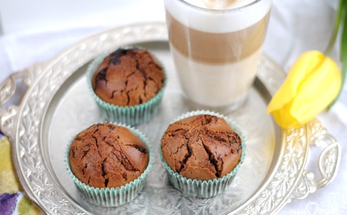 Muffinki kawowe z czekoladą