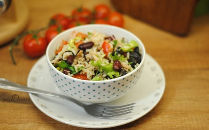 Sałatka z tuńczykiem i ryżem