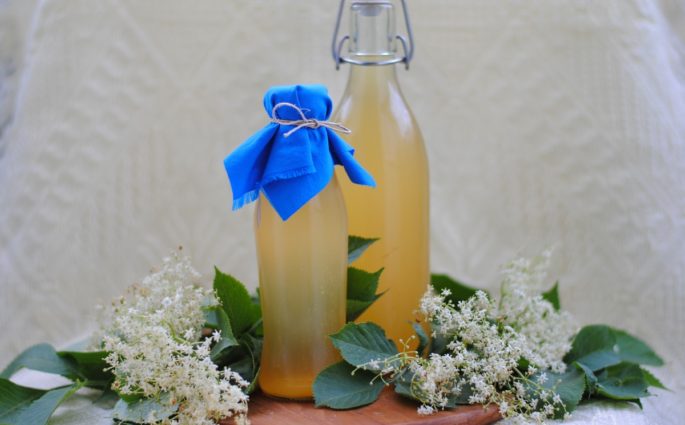 Syrop z kwiatów czarnego bzu