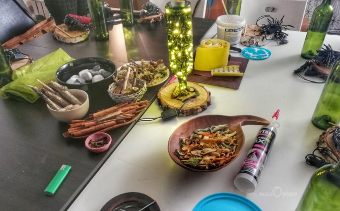 lampa z butelki po winie