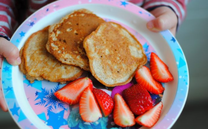 Pełnoziarniste placuszki z jabłkami