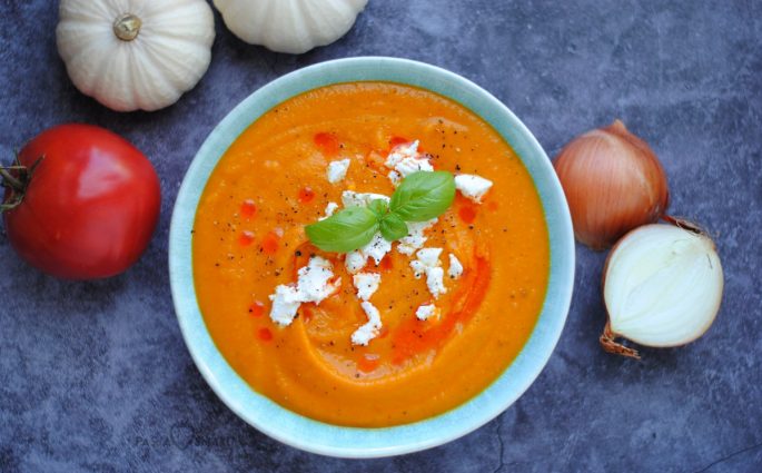 Zupa dyniowo-pomidorowa
